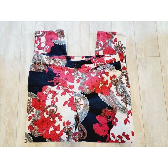 Chico's 2.5 Platinum Jeggings Women’s ‎ Medium Colorful Floral Bk/Wh/Red Large - Picture 1 of 7
